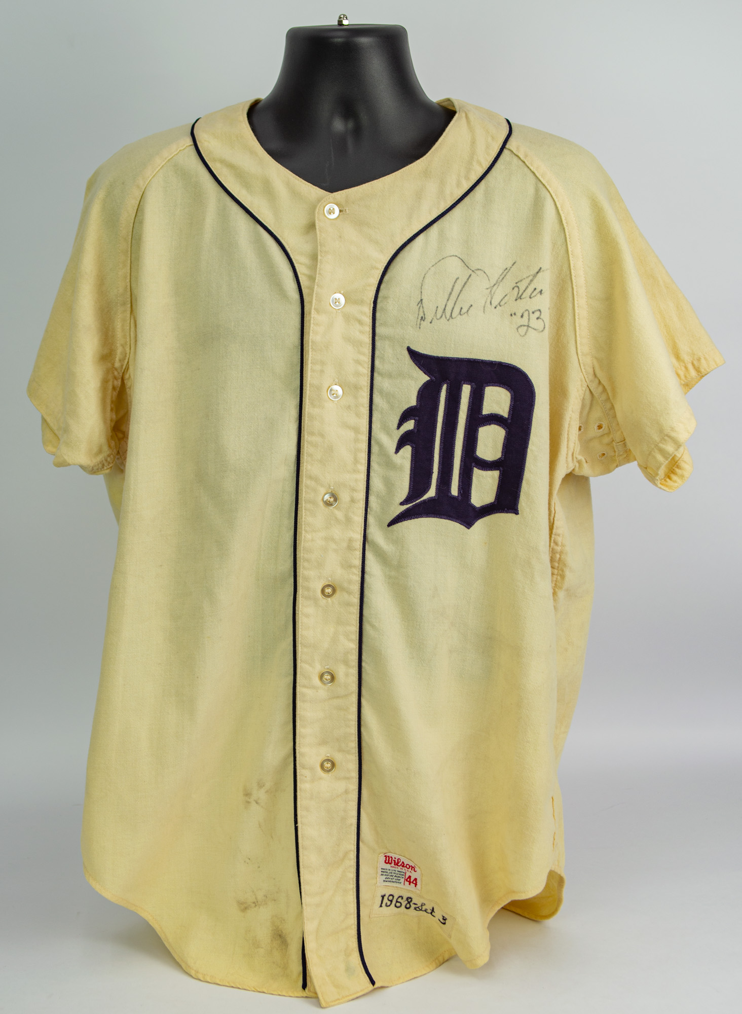 Lot Detail - 1968 Willie Horton Detroit Tigers Signed Game Worn Home Jersey  (MEARS A10/PSA) World Series Season