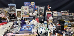 1920s-1990s Baseball, Football, Basketball, Hockey Trading Cards, Bats, Books, Photos & more (Lot of 1,200+)