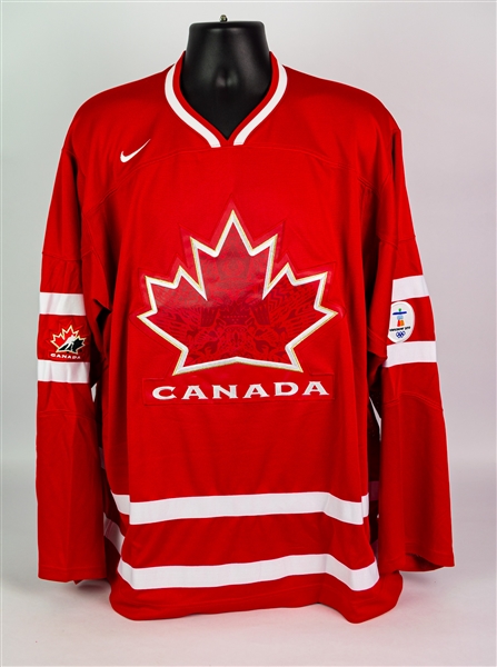 2010 Team Canada Vancouver Olympics Retail Hockey Jersey