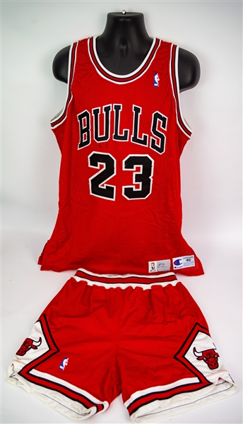 1991-92 Michael Jordan Chicago Bulls Road Uniform 