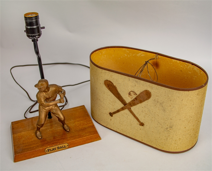 1960s Mickey Mantle New York Yankees Play Ball Hartland Statue Lamp w/ Lampshade