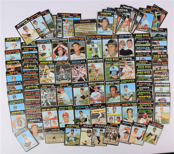 1971 Topps Baseball Trading Cards - Lot of 125+