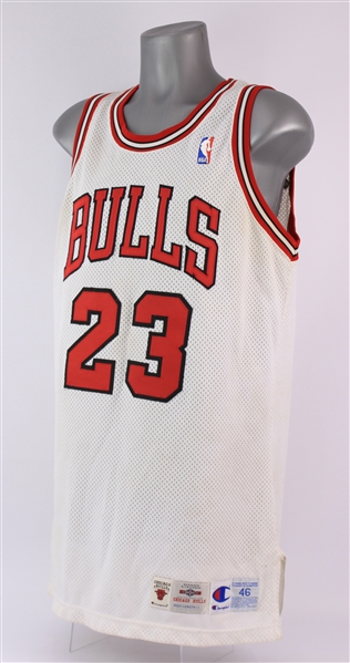 1995-96 Michael Jordan Chicago Bulls Pro Cut Home Jersey (MEARS A5)