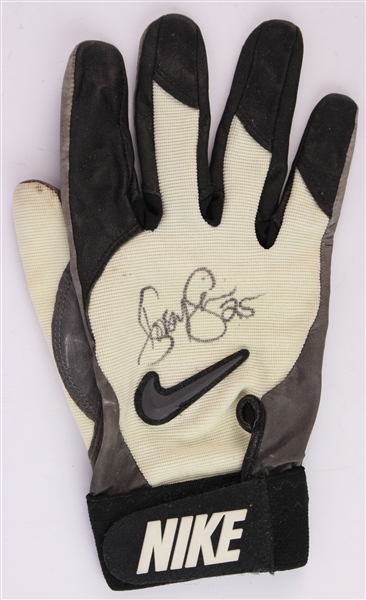 1994-2001 Dorsey Levens Green Bay Packers Signed Game Worn Nike Glove (MEARS LOA/JSA)