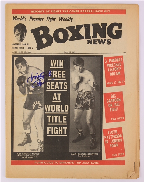 1972 Jose Napoles World Welterweight Champion Signed Boxing News Fight Weekly (JSA)