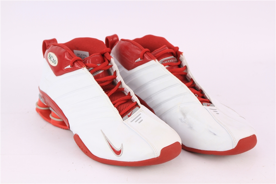 2002-03 Sam Cassell Milwaukee Bucks Nike Game Worn Sneakers (MEARS LOA)