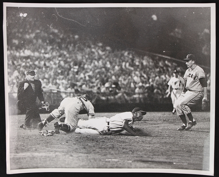 1959 Hank Aaron Milwaukee Braves 8" x 10" Original Photograph