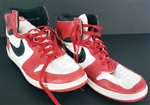 1985 Rookie Michael Jordan Chicago Bulls Vintage Signed Air Jordan 1 Game Worn Shoes (MEARS LOA / JSA Full Letter) From Jordan's Feet to Grandma's Hands