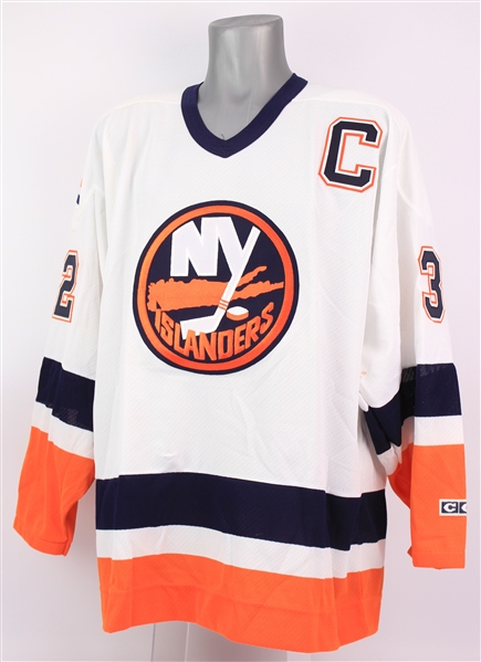 1990s Trevor Linden New York Islanders Signed Jersey (JSA)