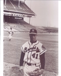 1964 Topps Giants Baseball Card Set w/ 1954-55 Era Milwaukee County Stadium & Comiskey Park 8x10 Player Photos 