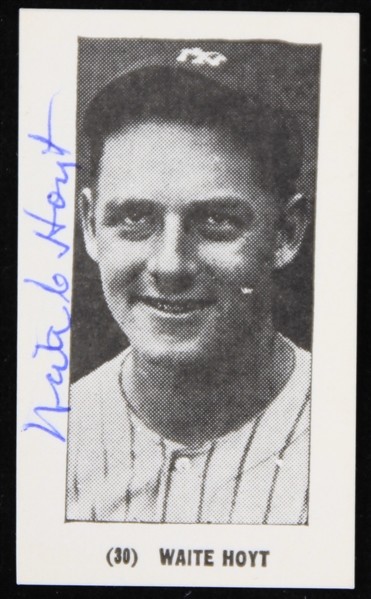 1972 Waite Hoyt New York Yankees Signed Tharps Ice Cream TCMA Reprint Card (JSA)