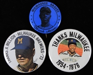1970s Hank Aaron & Del Crandall Milwaukee Braves / Brewers Pinback Buttons (Lot of 3)