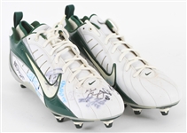 2007 Green Bay Packers Multi Signed Nike Cleats w/ 12 Signatures (MEARS LOA/JSA)