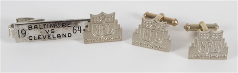 1964 Cleveland Browns Baltimore Colts NFL Championship Tie Clip & Cuff Links - Lot of 3