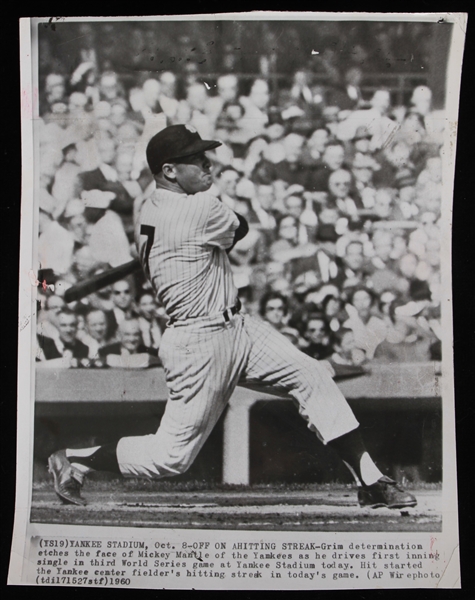 1960 Mickey Mantle New York Yankees 7x9 Black and White Photo