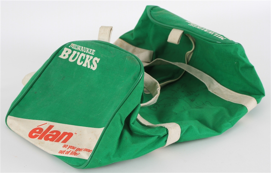 1987 Bob Lanier Milwaukee Bucks Signed Elan Gym Bag (JSA)