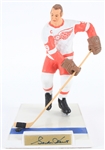 2000s Gordie Howe Detroit Red Wings 8.5" Figural Display w/ Signed Cut (JSA)