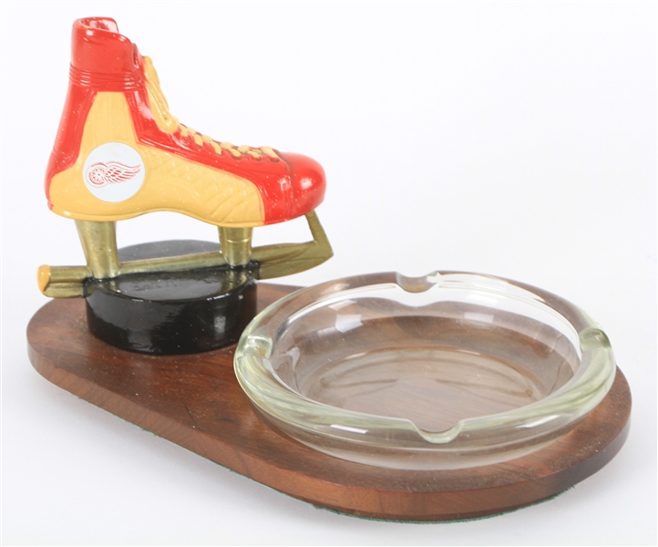 1970s Detroit Red Wings Ashtray w/ Wooden Base