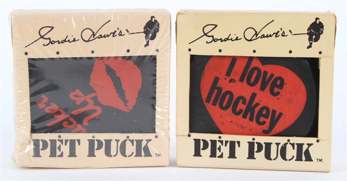 1980 Gordie Howes Detroit Red Wings MIB Pet Pucks - Lot of 2 w/ I Love Hockey & Pucker Up