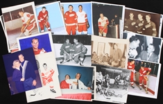 1980's-2000's Gordie Howe Detroit Red Wings 8 x 10 Photo Collection - Lot of 220+