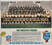 1980-81 Green Bay Packers 17.5 x 22.5 Old Style Team Photo Posters - Lot of 2