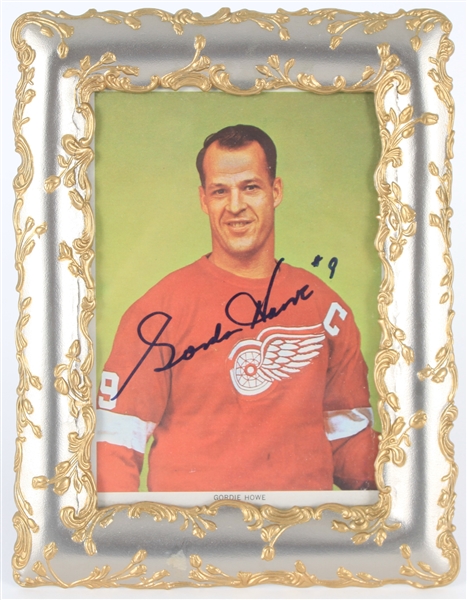 1946-1971 Gordie Howe Autographed 5x7 Photo In Frame (JSA)