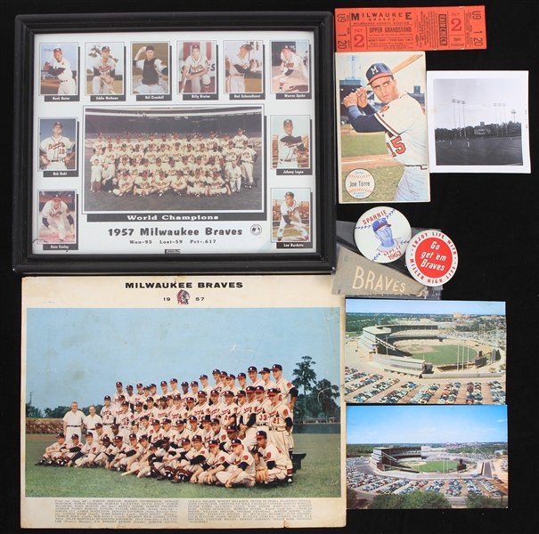 1950s-60sMilwaukee Braves World Series Champions Memorabilia - Lot of 10 w/ Pinbacks, Postcards, Photos & More 