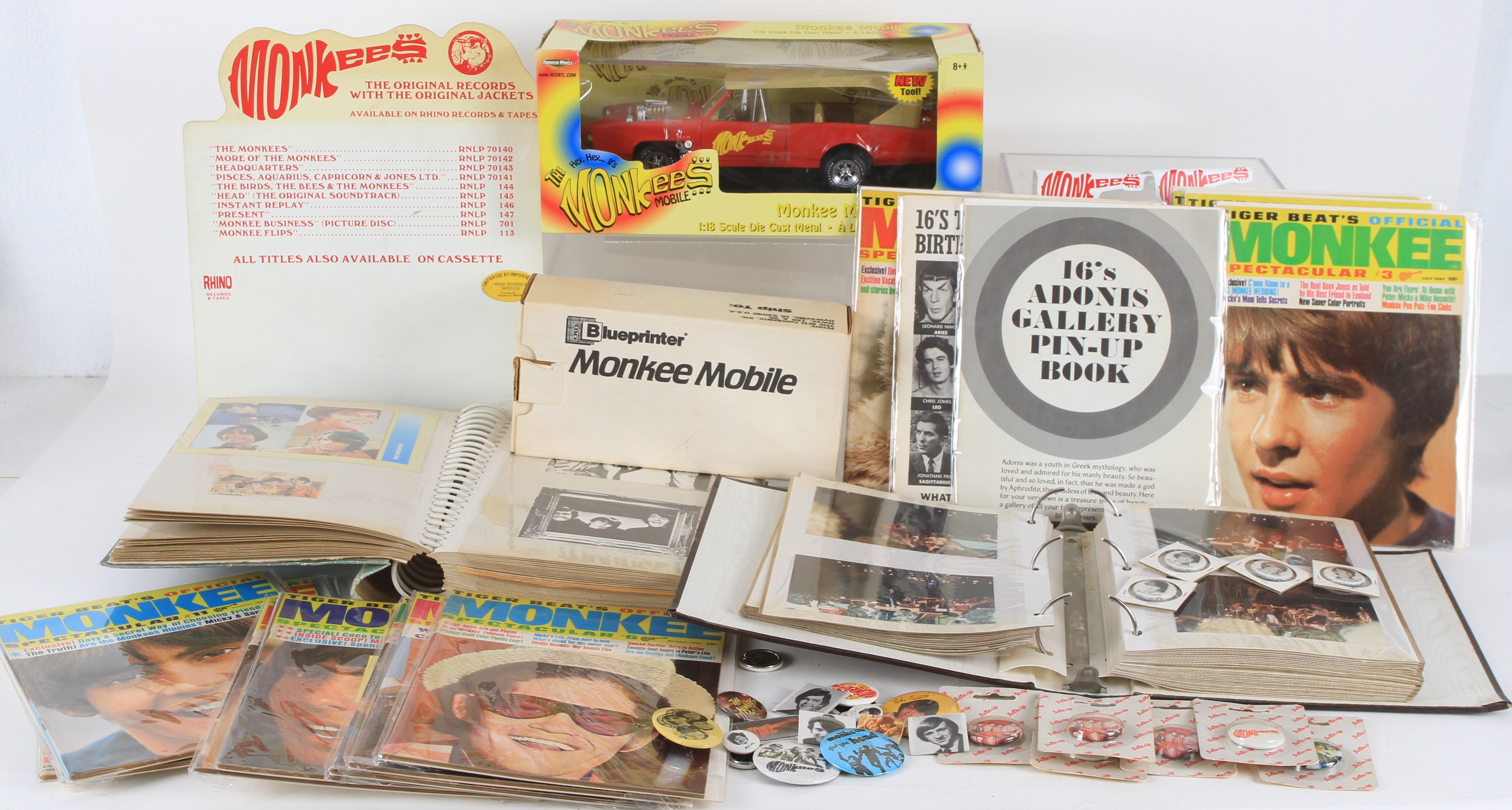 Lot Detail - 1960s-1990s The Monkees Collection w/ Piano Music, Dolls ...