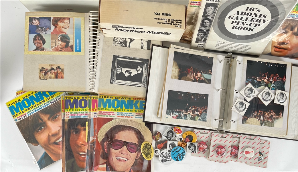 Lot Detail - 1960s-1990s The Monkees Collection w/ Piano Music, Dolls ...