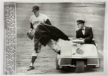 1964-1965 Harley Davidson Milwaukee Braves Relief Pitchers Golf Cart 