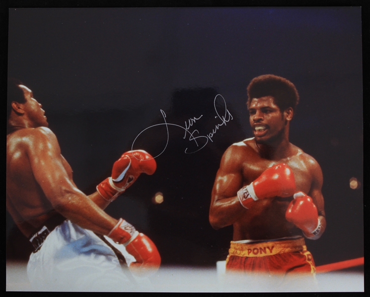 1977-1995 Leon Spinks (d.2021) Autographed 8"x10" Colored Photo (JSA)