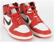 1985 Nike Air Jordan I Original Michael Jordan Signature Shoes (Size 9) 