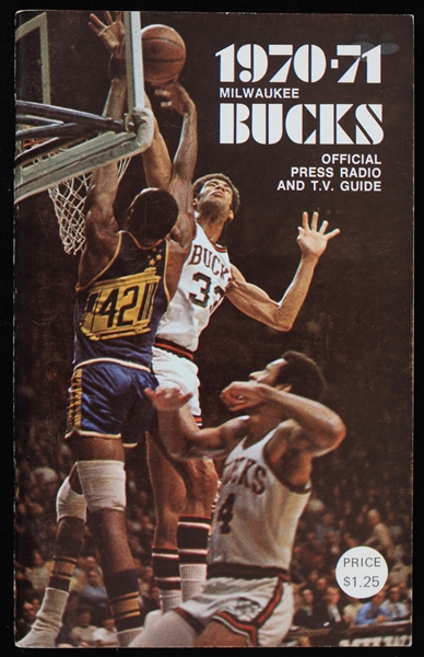 1970-1971 Milwaukee Bucks Official Press Radio and Television Guide