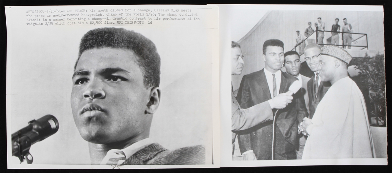 1964 Cassius Clay 7"x9" B&W Photos (Lot of 2)