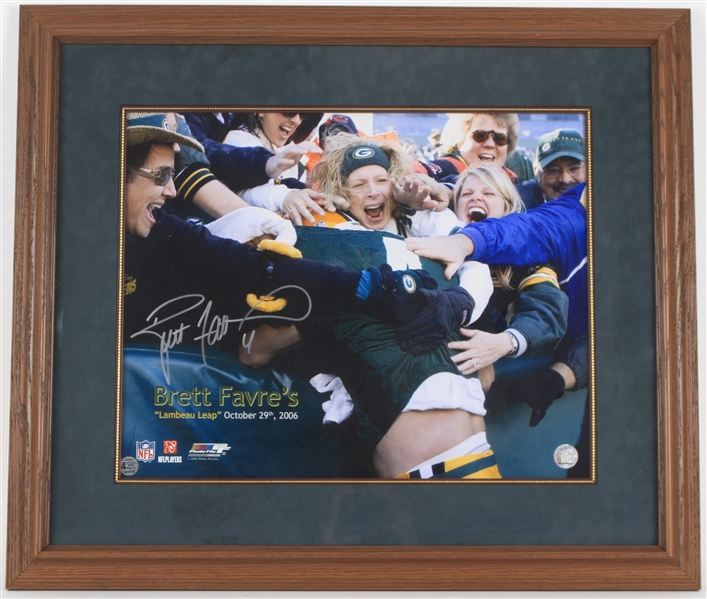 2006 Brett Favre Green Bay Packers "Lambeau Leap" Signed 25x29 Framed Photo (Favre Hologram)