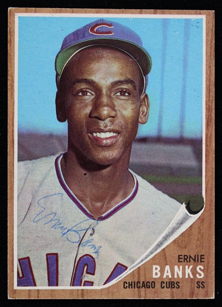 1962 Ernie Banks Chicago Cubs Signed Topps #25 Baseball Trading Card (JSA) 