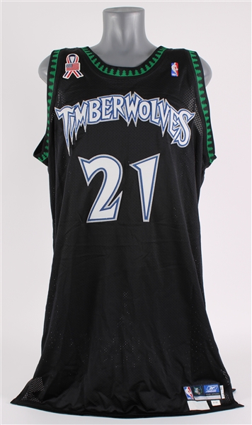 2001-02 Kevin Garnett Minnesota Timberwolves Alternate Jersey (MEARS A5)