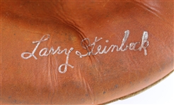 1936-40 Larry Steinbeck Minor Leagues Hutch Professional Model Catcher's Mitt w/ Original Box