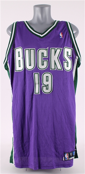 2003-04 Damon Jones Milwaukee Bucks Game Worn Road Jersey (MEARS LOA)
