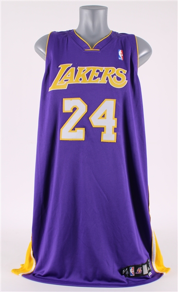2008-09 Kobe Bryant Los Angeles Lakers Game Worn Road Jersey (MEARS A5)