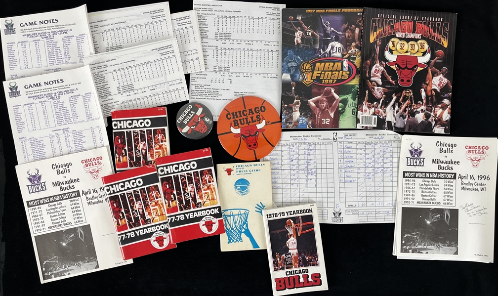 1970s-90s Chicago Bulls Memorabilia - Lot of 10 w/ Publications & Pinback Buttons