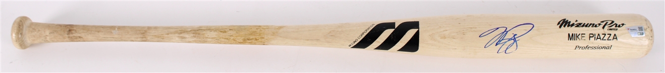1998-99 Mike Piazza New York Mets Signed Mizuno Professional Model Game Used Bat (MEARS A8)