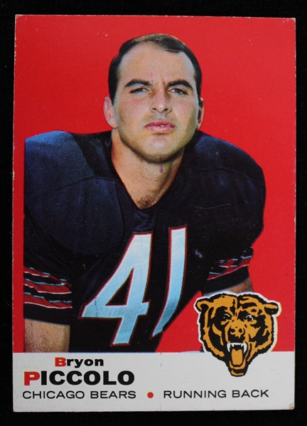 1969 Brian Piccolo Chicago Bears Topps #26 Rookie Football Trading Card