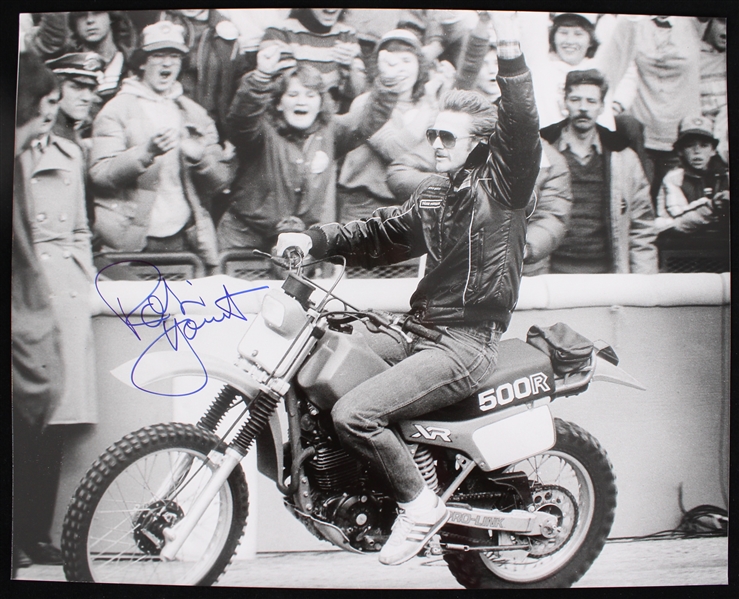 1982 Robin Yount Milwaukee Brewers Signed 16" x 20" Photo (JSA)