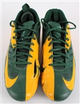 2012 Donald Driver Green Bay Packers Signed Game Worn Nike Cleats + Receiver Gloves (MEARS LOA / JSA / Pepper Burruss Collection) Final Season