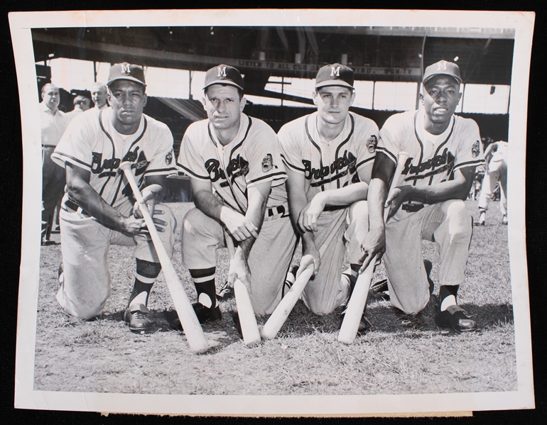 1957 Wes Covington, Andy Pafko, Bob Hazle, Hank Aaron Milwaukee Braves 7x9 Original B&W International Press Photo