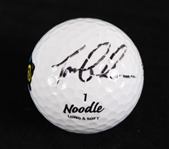2000s Tom Lehman Major Tournament Champion Signed Noodle 1 Greater Milwaukee Open Golf Ball (JSA)