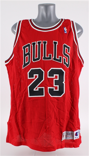 1995-96 Michael Jordan Chicago Bulls Road Jersey (MEARS LOA)