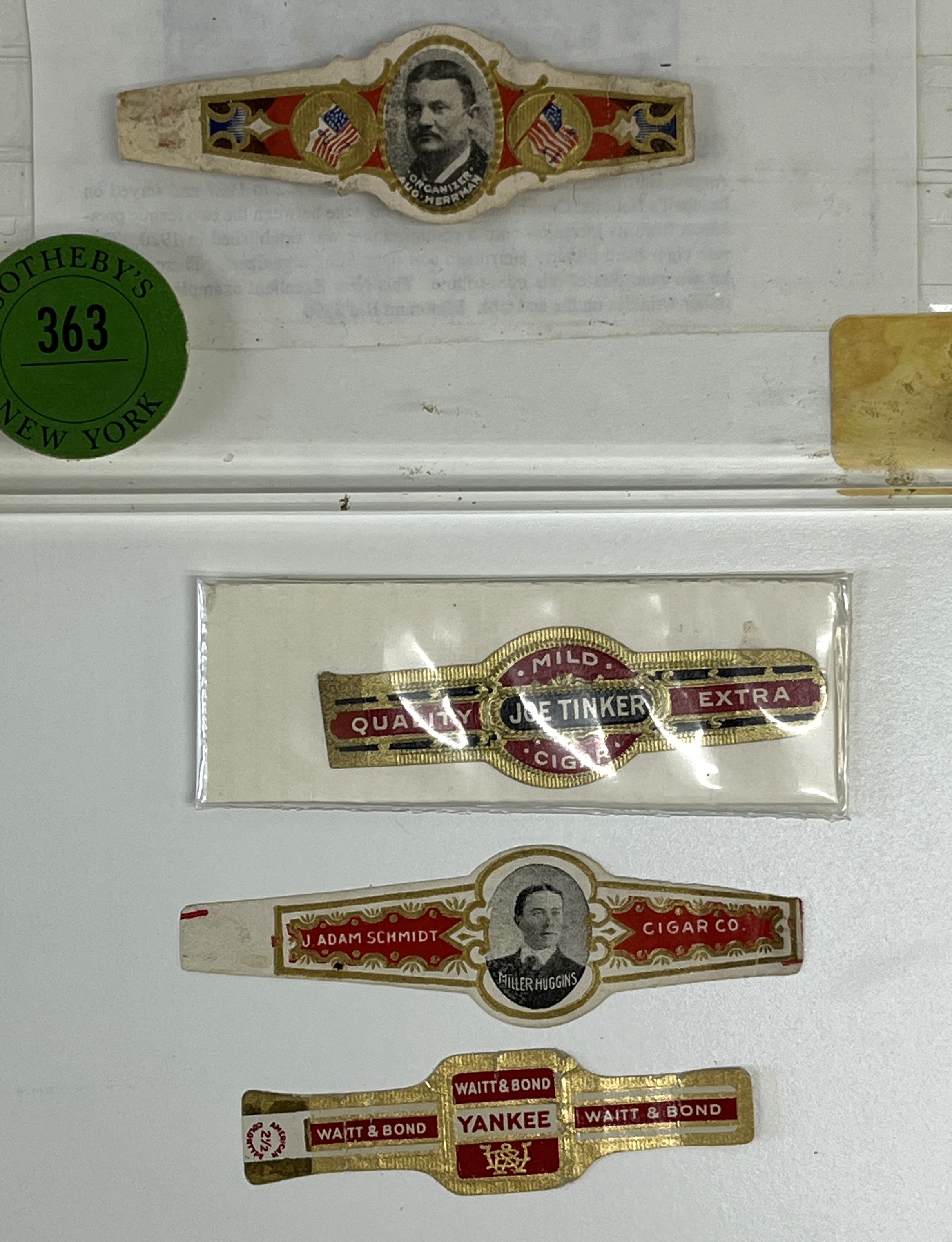 Lot Detail - Vintage Phillies Cheroot Cigar Box w/ Bands (Lot of 5)