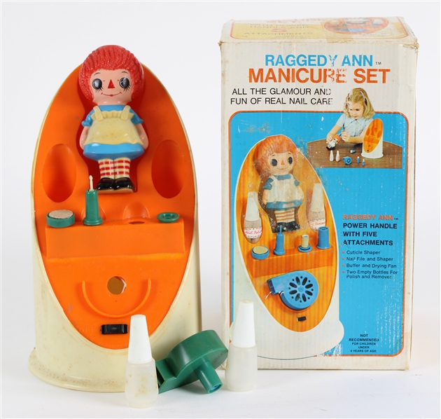 1975 Raggedy Ann Manicure Set by Bobbs-Merrill Co Inc 